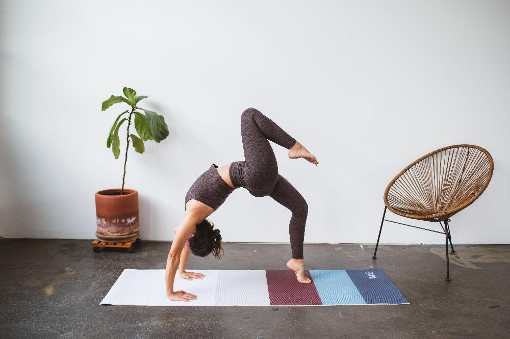 Yoga Mat | 6mm Lightweight | Striped| Non-Slip | Eco Friendly | Yune Yoga | Tofino-1